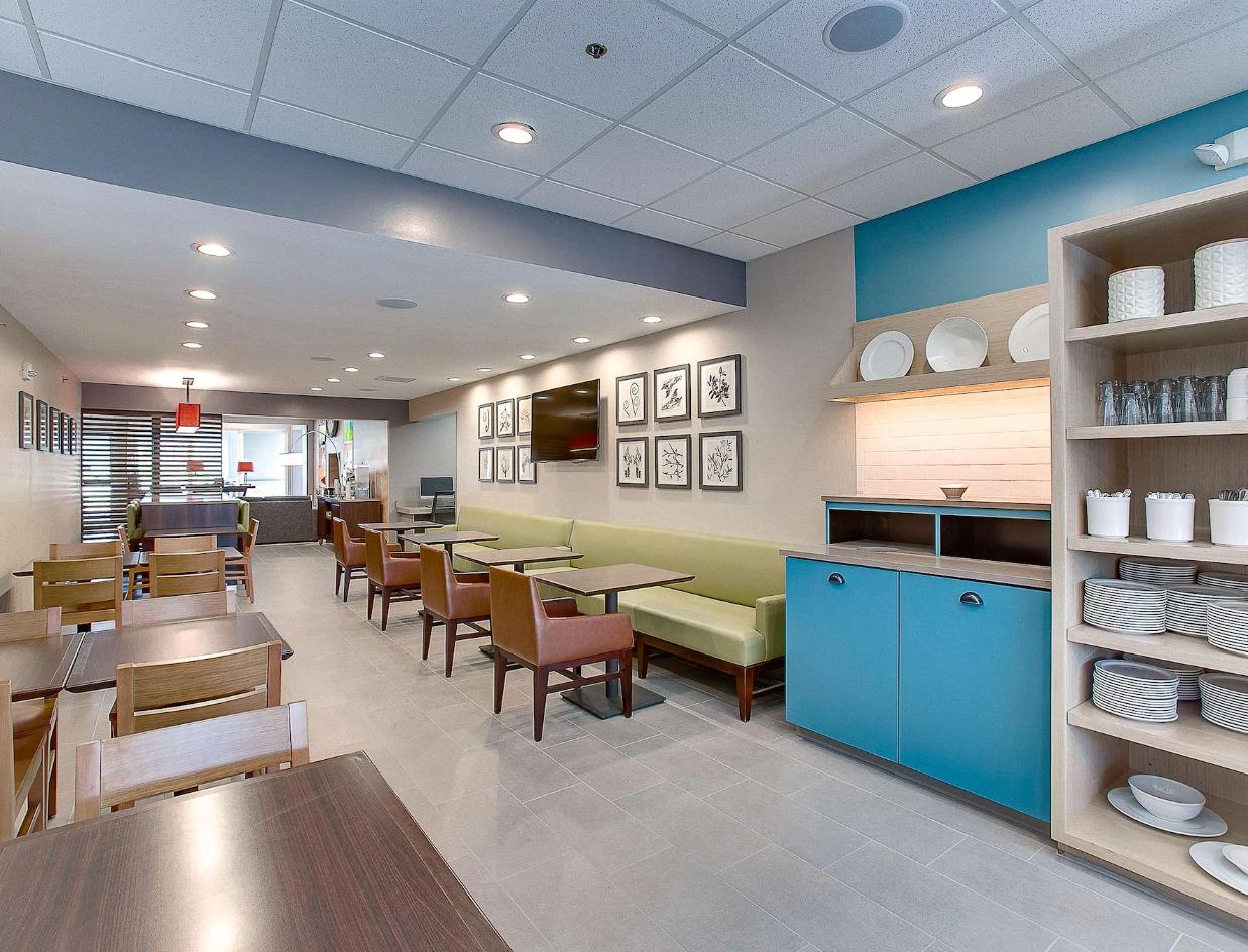 Country Inn & Suites By Radisson, Wichita East, Ks Экстерьер фото