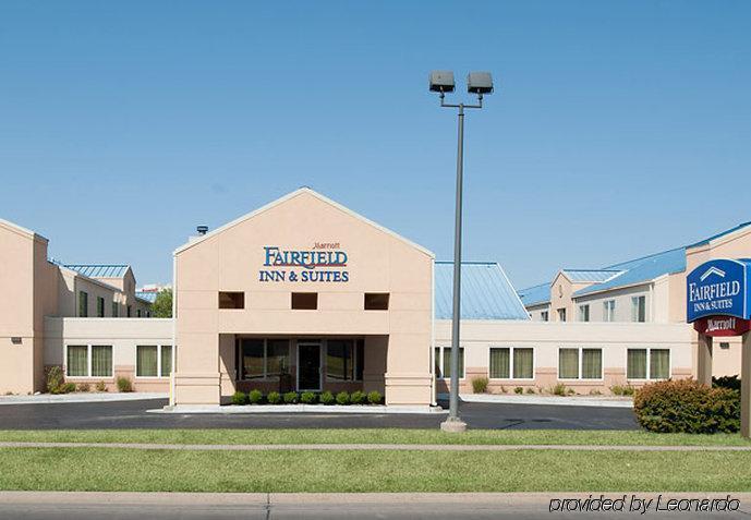 Country Inn & Suites By Radisson, Wichita East, Ks Экстерьер фото